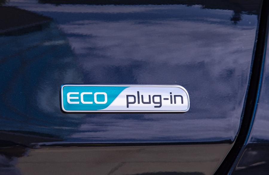 Логотип Kia Niro Plug-In Hybrid (DE) 2019 года  (WW) (фото 13 из 53)
